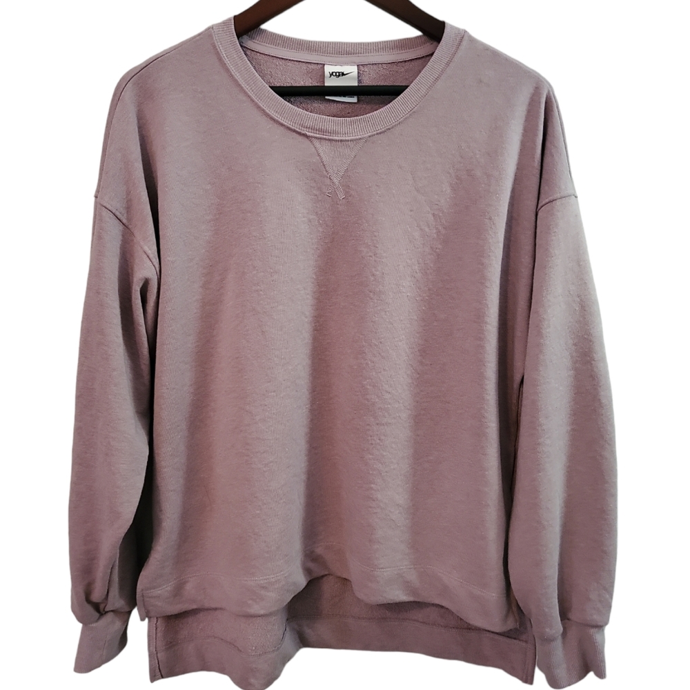Nike yoga sweatshirt. Size medium. Beautiful pink/lavender color. Very soft